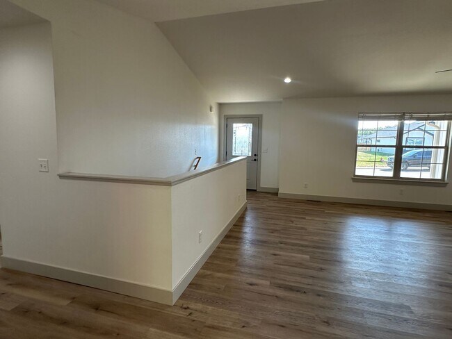 Building Photo - Now LEASING in Summit Pass! Available May 18, 2026!