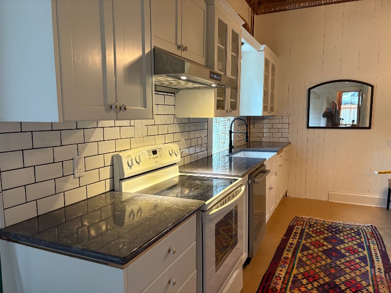 Building Photo - 1104 Madison St