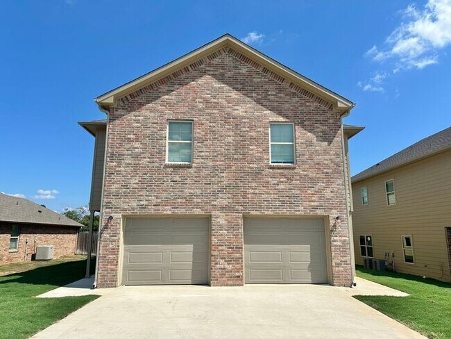 Building Photo - New Construction 3 Bedroom 2.5 Bathroom To...