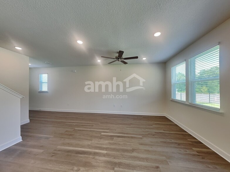 Building Photo - 2587 Spring Moss Ct