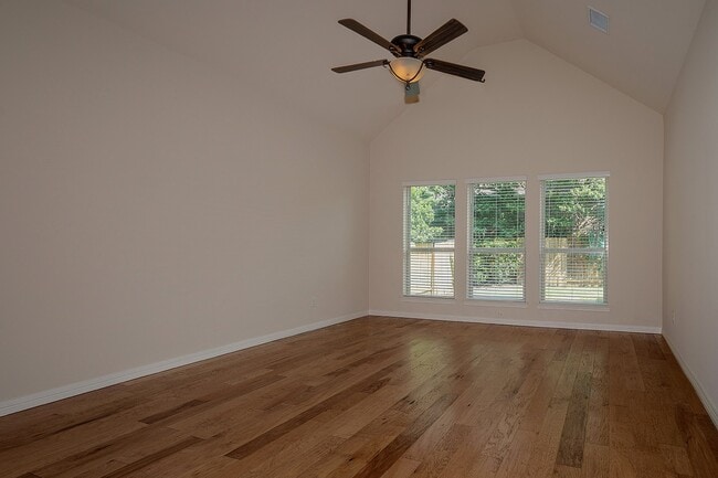 Building Photo - 8858 Van Allen Dr