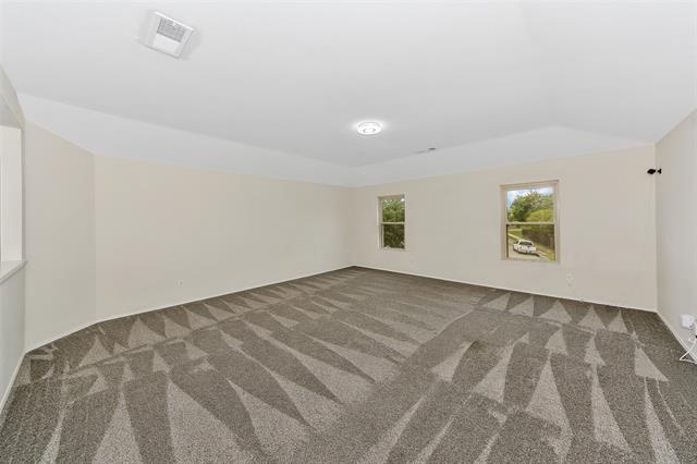 Building Photo - 1020 Breeders Cup Dr