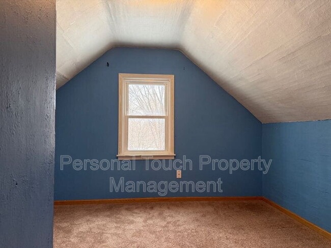 Building Photo - 57 N Terrace