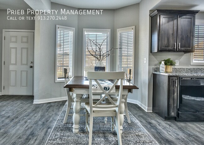 Building Photo - Parkview Apartments - Available October 10th