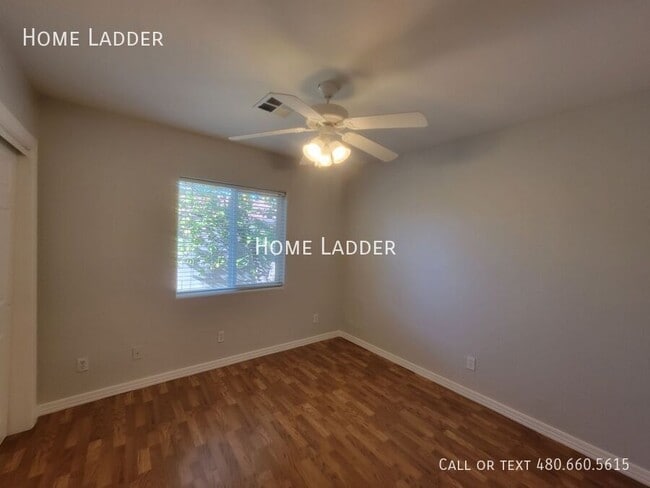 Building Photo - 5214 N 21st Ave