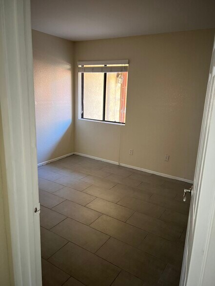 Building Photo - 120 Avenida Las Brisas