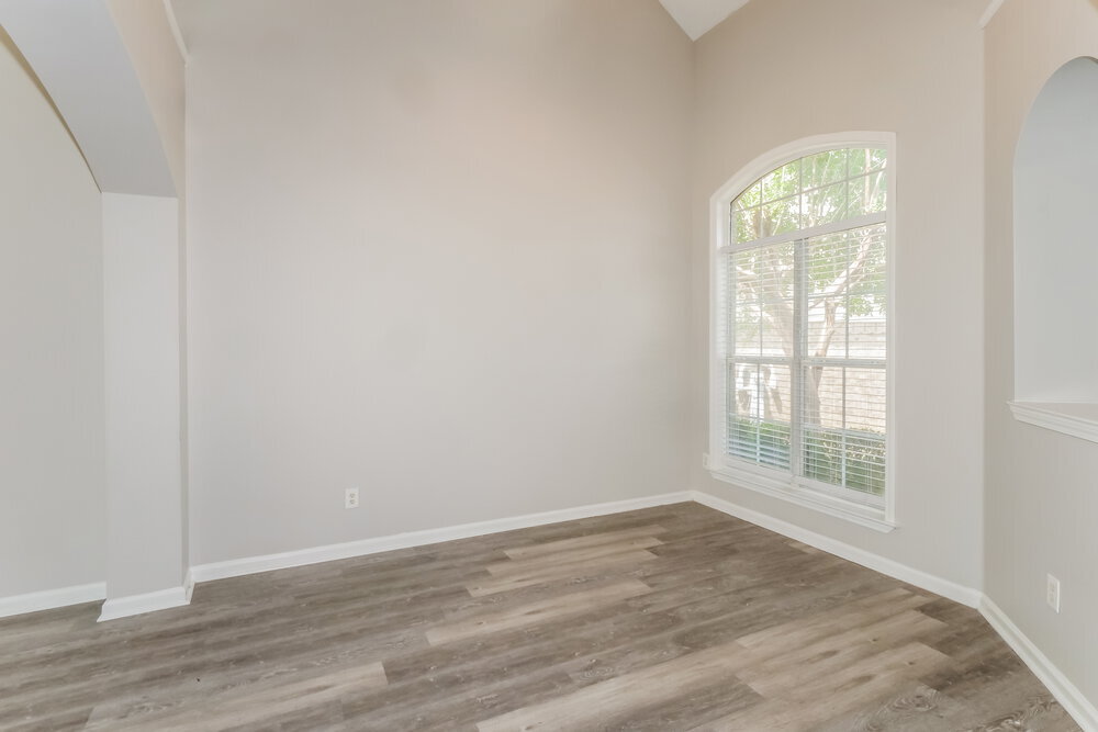 Building Photo - 1043 Averett Cove