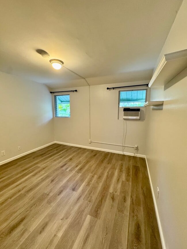 Building Photo - 3/2/2 Townhome at Village Green
