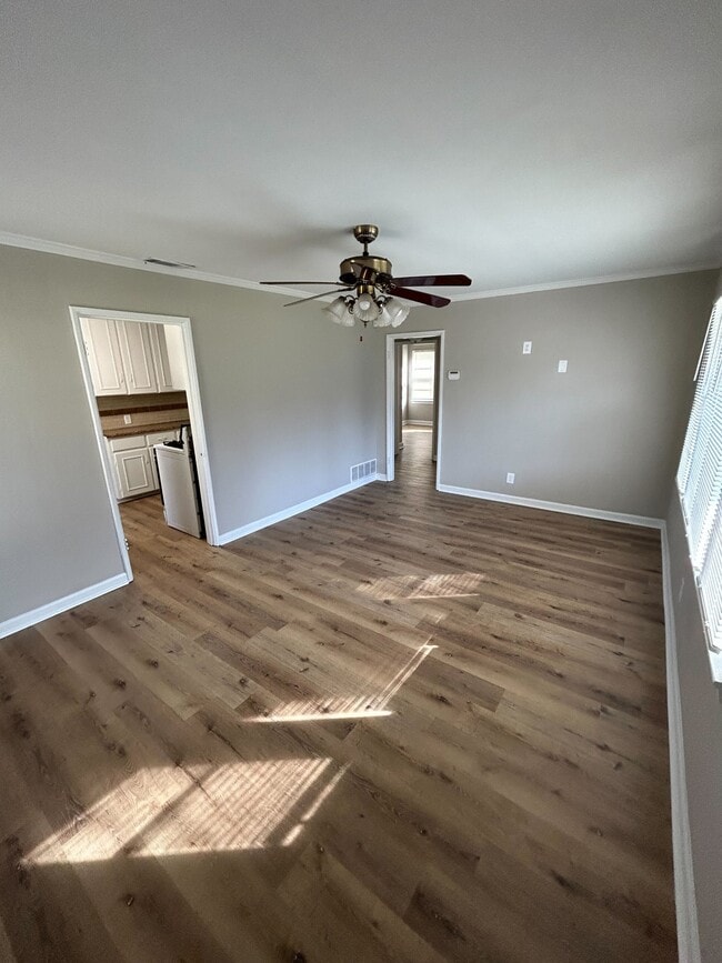 Building Photo - 1723 Crouson St