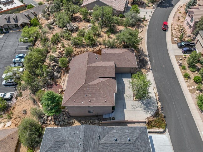 Building Photo - Large 4 bed, 3 bath home in Prescott for R...