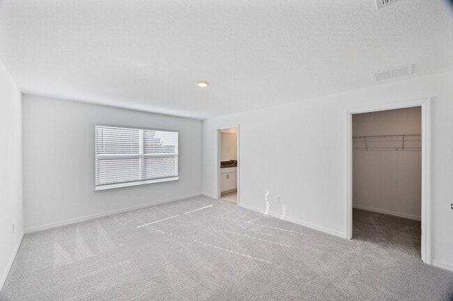 Building Photo - Brand New End Unit Townhome in Angeline Co...