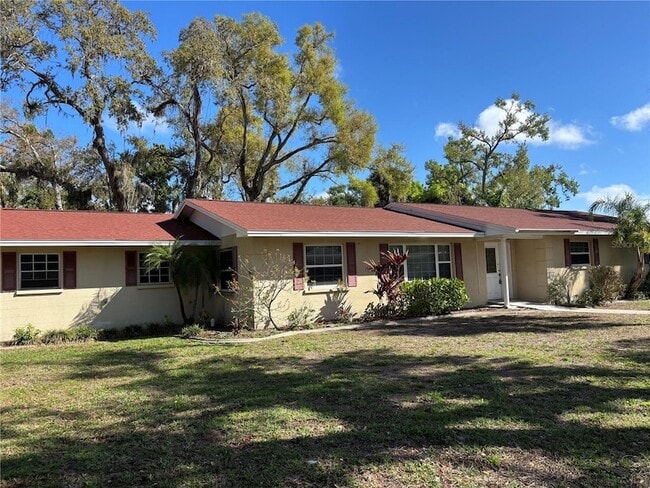 Building Photo - 2012 5th St W