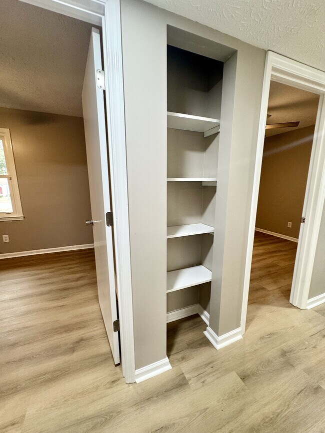 Building Photo - 1629 9th Ave