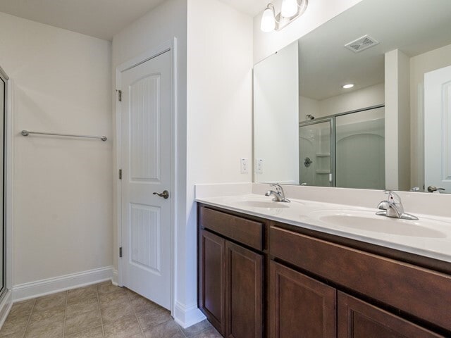 Building Photo - 3954 Weavers Pond Dr