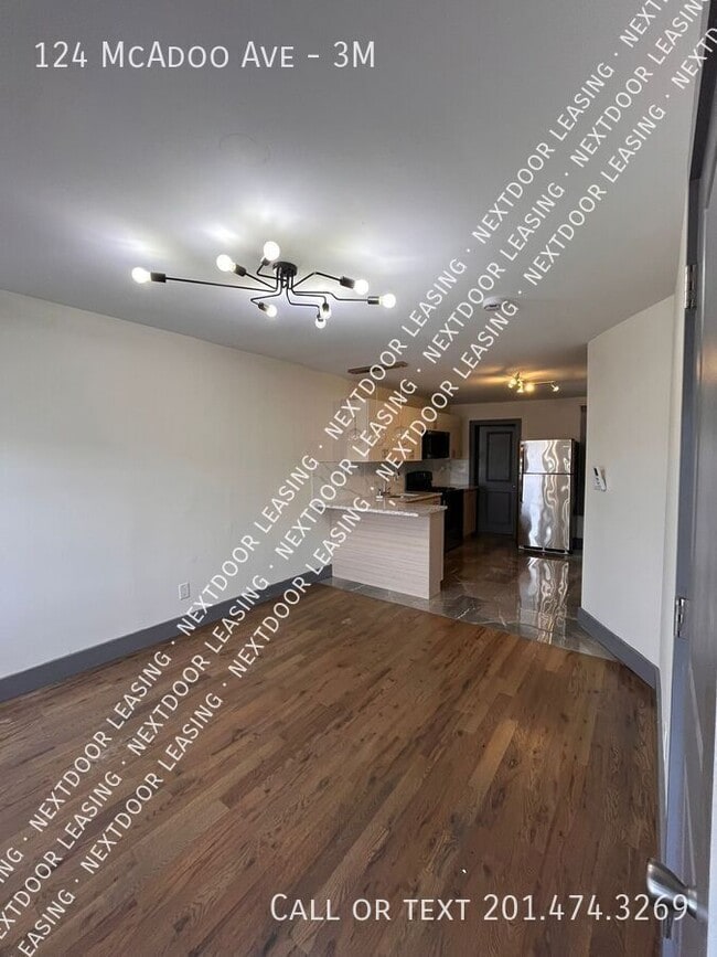 Building Photo - 124 McAdoo Ave
