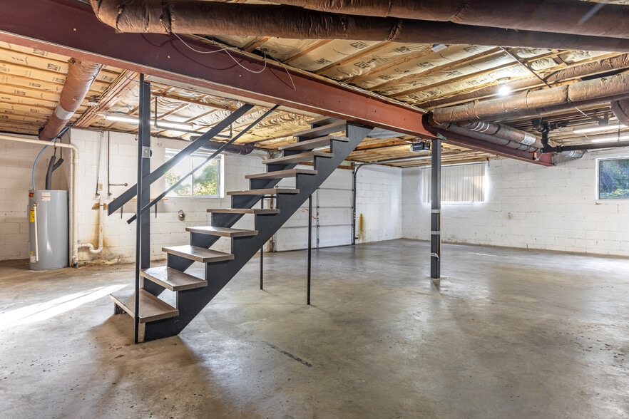 Building Photo - 315 Wygoda Cir