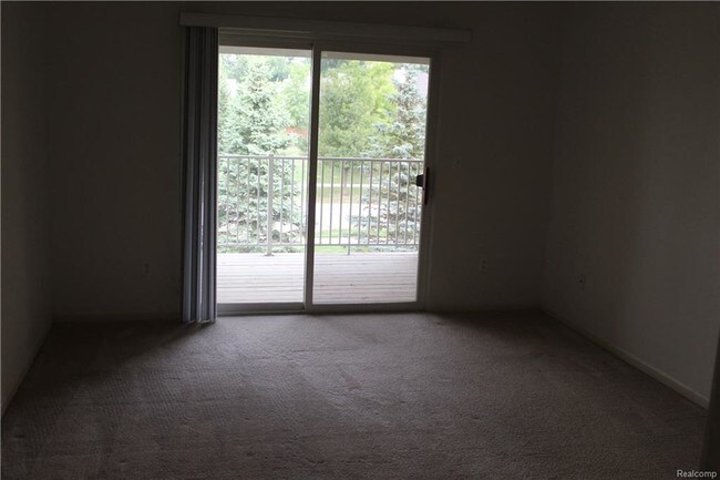Building Photo - 16695 Carriage Way