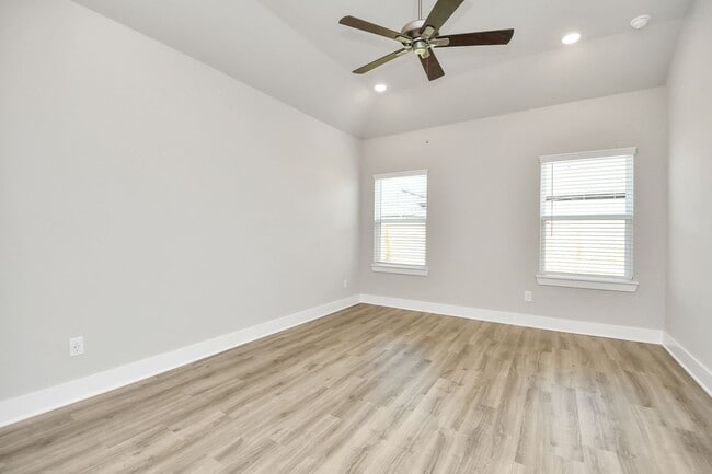Building Photo - Welcome to the Hickory — Contemporary Comfort, Beautifully Balanced.
