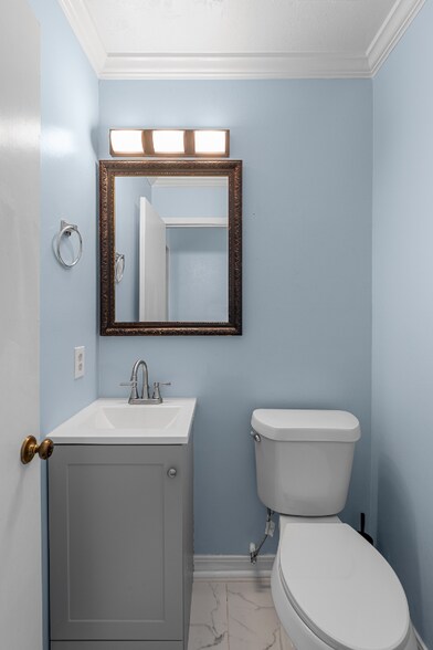 Building Photo - 2500 Centenary Blvd