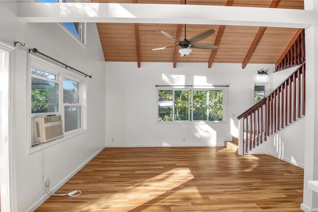 Building Photo - 68-046 Laau Paina Pl