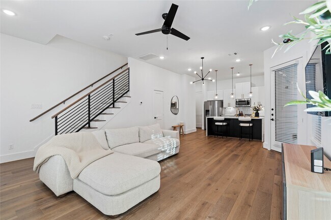 Building Photo - 9011 Wellspring Dr