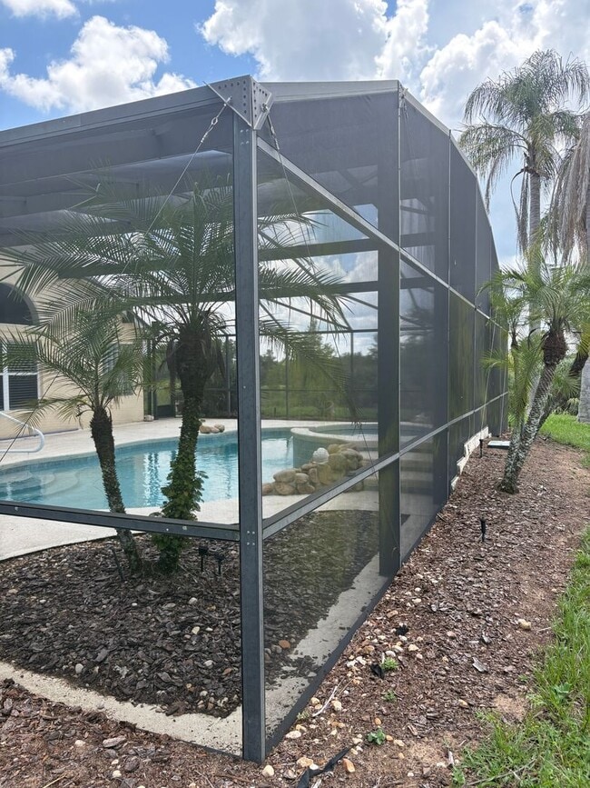 Building Photo - 3 Bedroom 2 Bathroom in Clermont