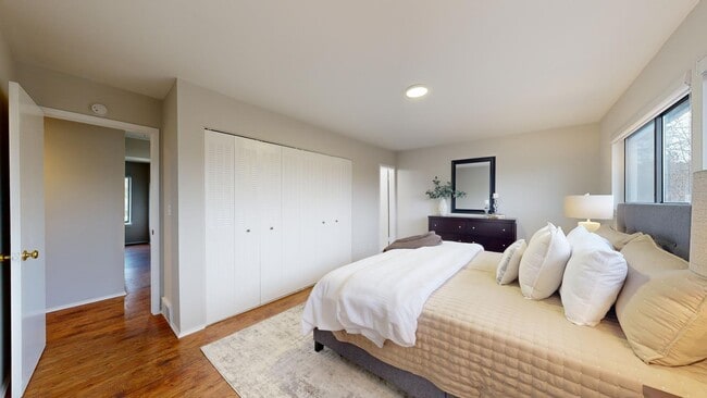 Building Photo - 773 Peninsula Ct