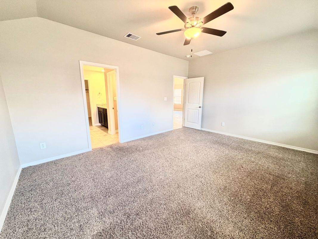 Building Photo - 7742 Lariat Toss Dr