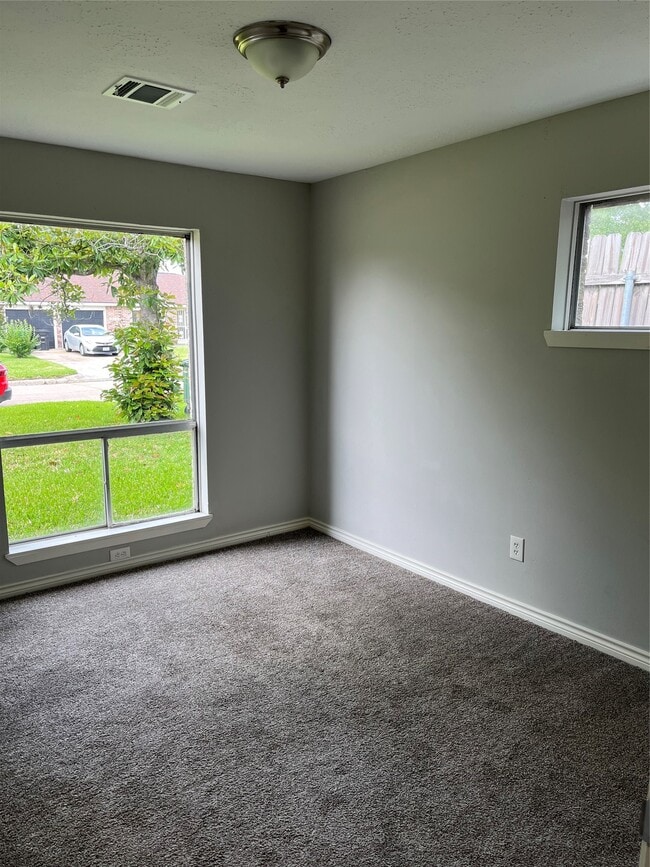 Building Photo - 5142 Madden Ln