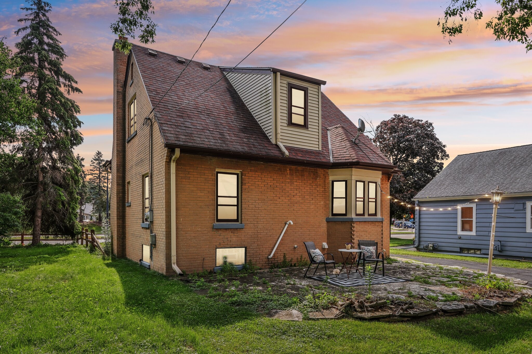 Building Photo - 6225 N Green Bay Ave