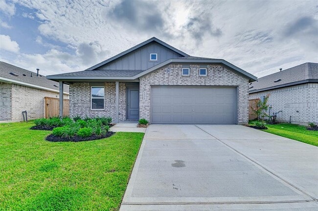 Primary Photo - 6606 Tricolor Beech Ln