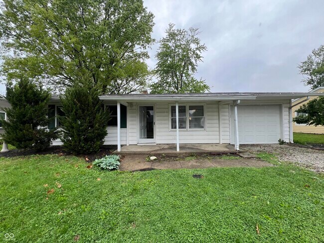 Building Photo - 223 Highwood Dr
