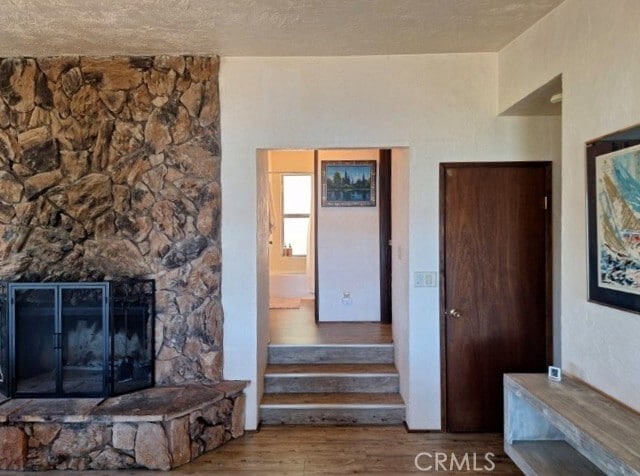 Building Photo - 11664 Lakeview Dr