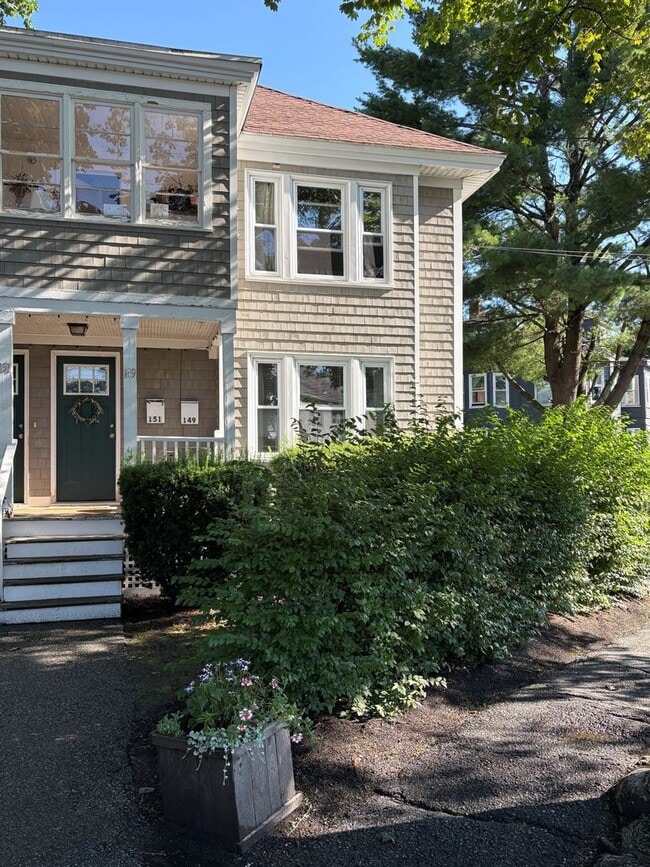 Building Photo - 149-151 Noyes Street