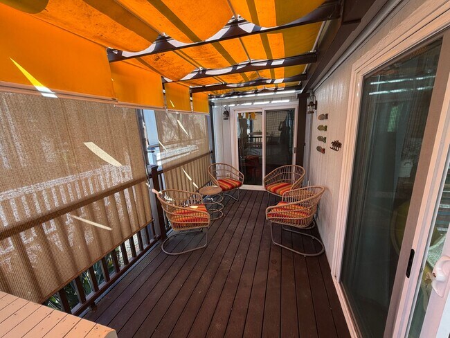 Building Photo - Charming Bungalow by the Beach in Leucadia!