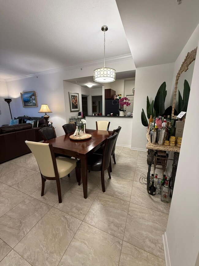 Building Photo - 4905 Midtown Ln