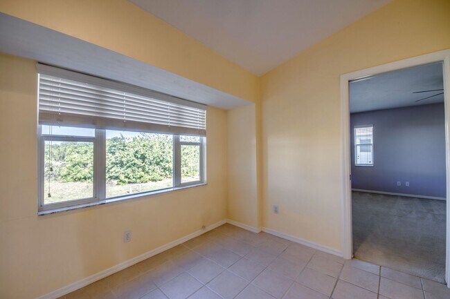 Building Photo - COMING SOON! 3 bedroom 2 bathroom single f...