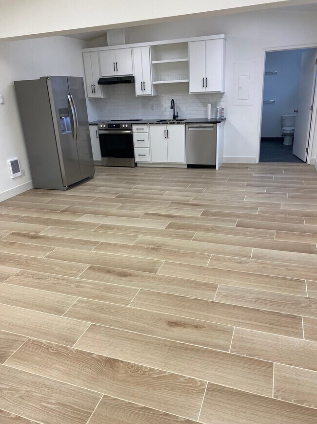 Building Photo - 8940 N Ramsey Rd