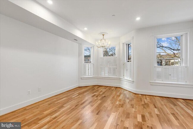 Building Photo - 3169 18th St NW