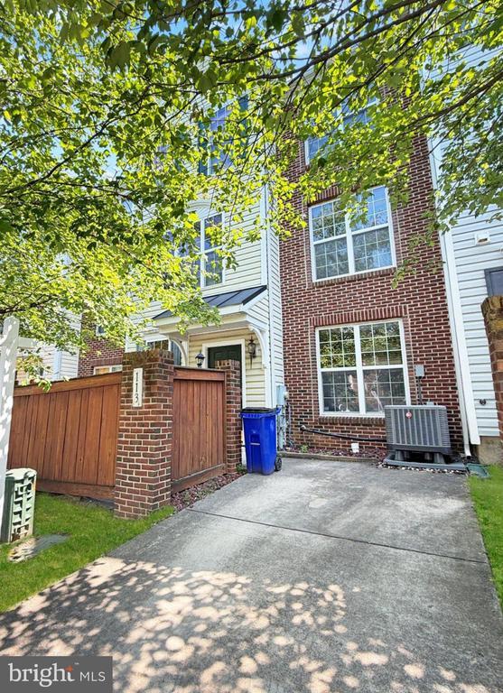 Building Photo - 113 Whiskey Creek Cir