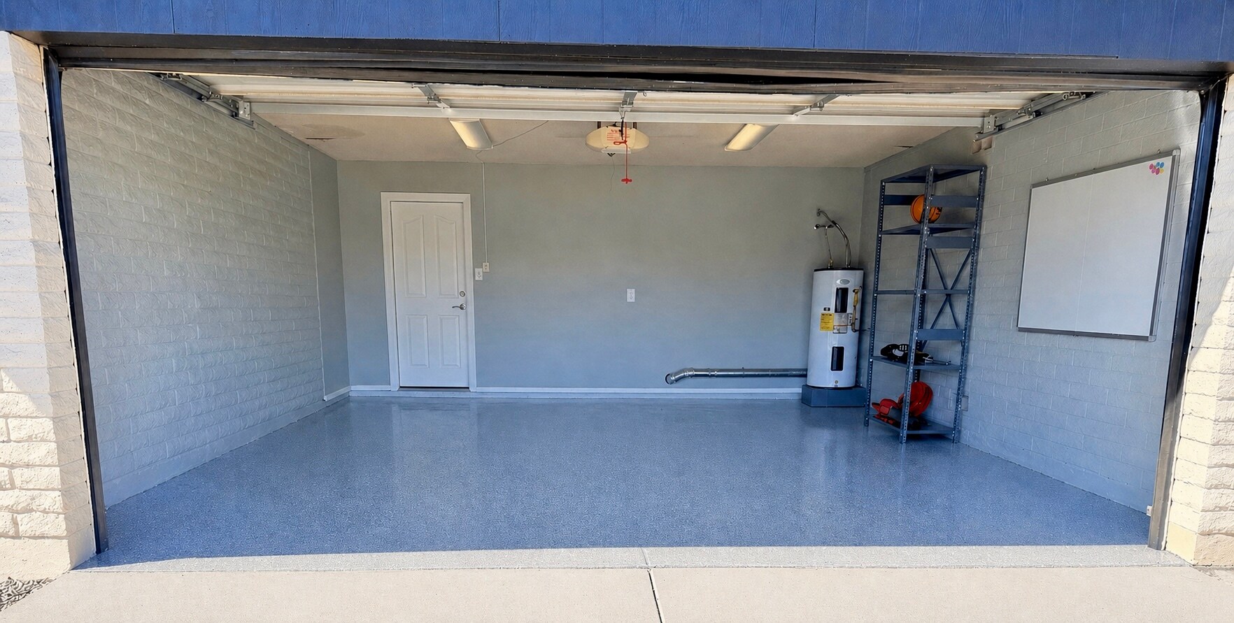 Building Photo - 1056 E Carter Dr