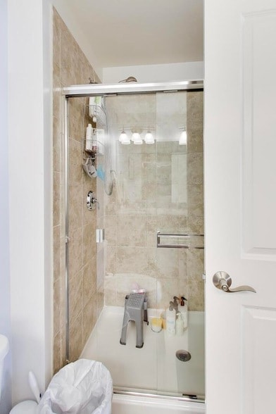 Building Photo - 303 S NW Hwy