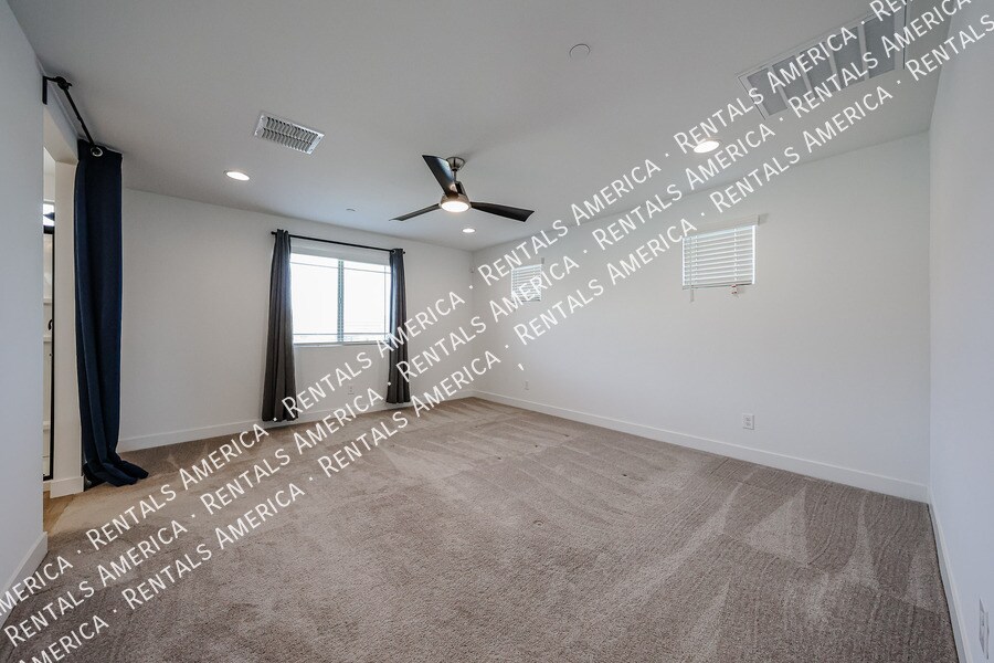 Building Photo - 32377 N 122nd Dr