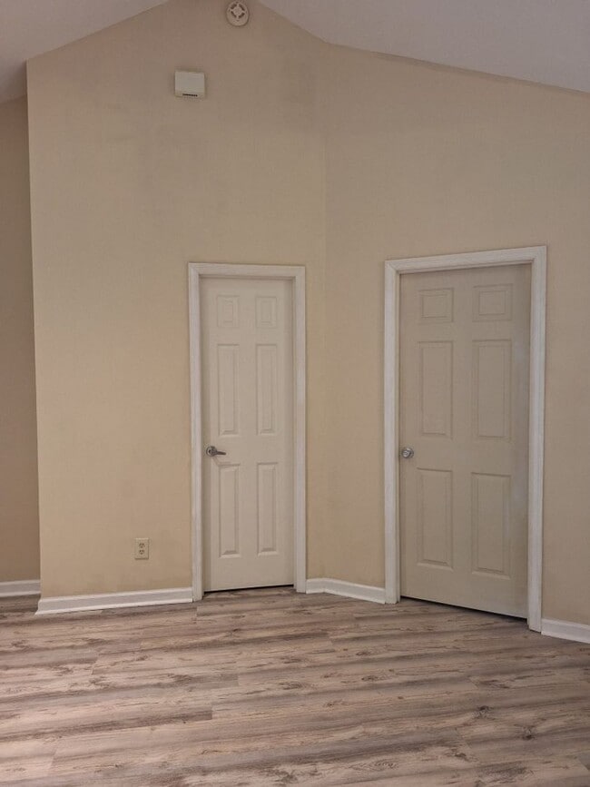 Building Photo - 4415 Greenfern Way