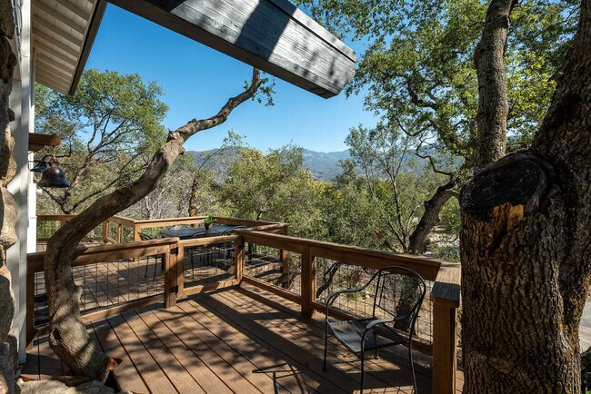 Building Photo - 43620 Washburn Dr