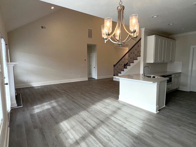 Building Photo - 1102 Cavil Hollins Ct