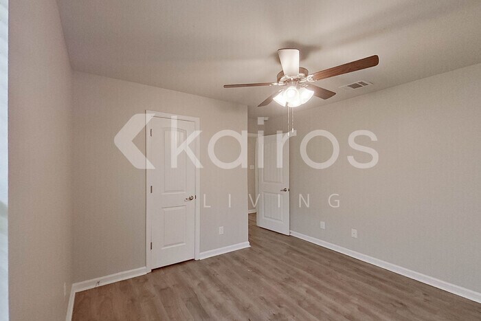 Building Photo - 124 Yardley Ct