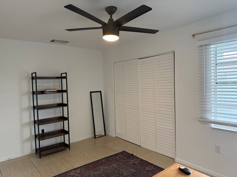 Building Photo - 688 Forrest Dr