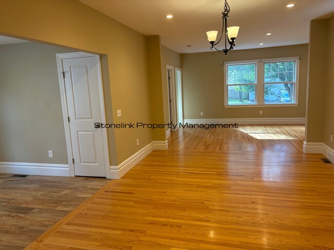 Building Photo - 27-29 Elmway Street