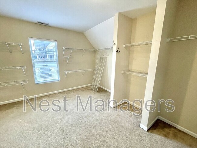 Building Photo - 311 Highgrove Dr